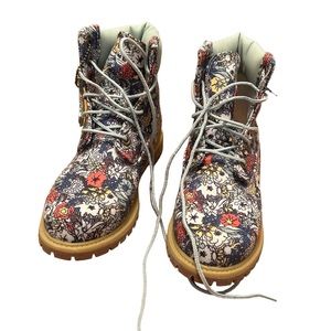 Timberland floral boot- size 7